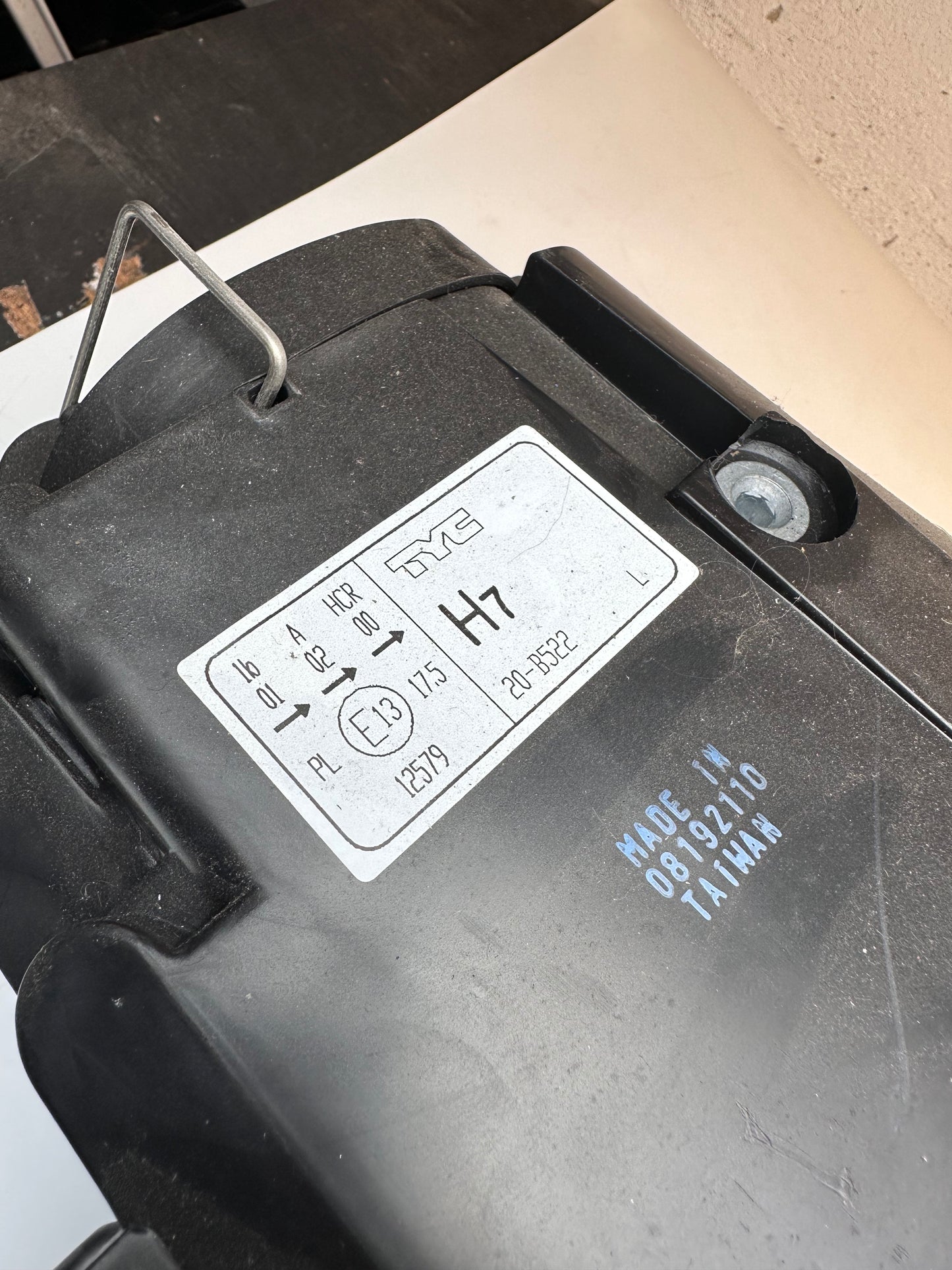 Caddy MK3 New TYC Headlight (Passenger Side)